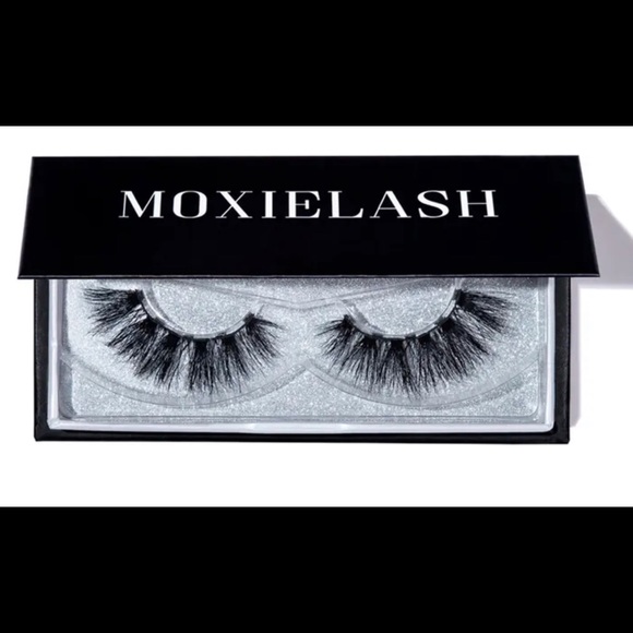 Set of MoxieLash Magnetic Lashes with Liner BNIB - Picture 5 of 7